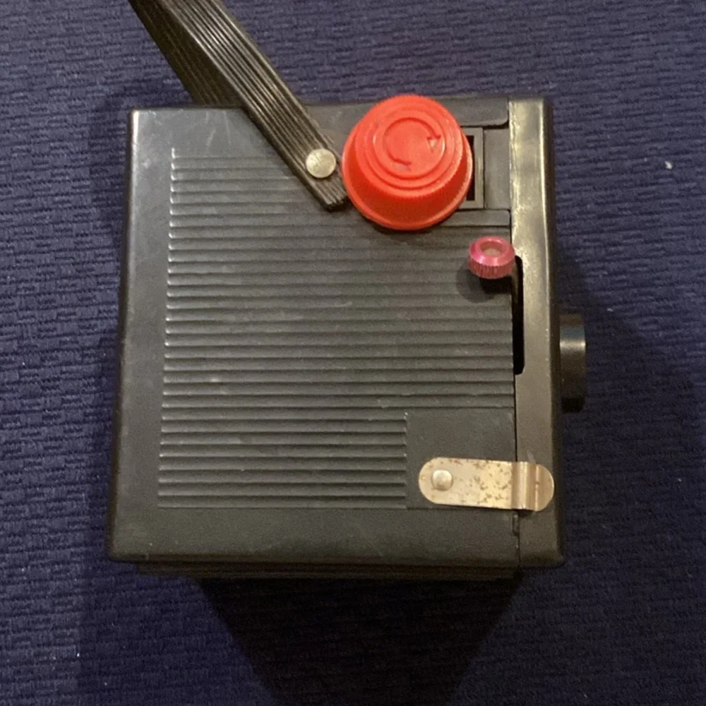 Vintage Imperial Six-Twenty Snapshot Camera